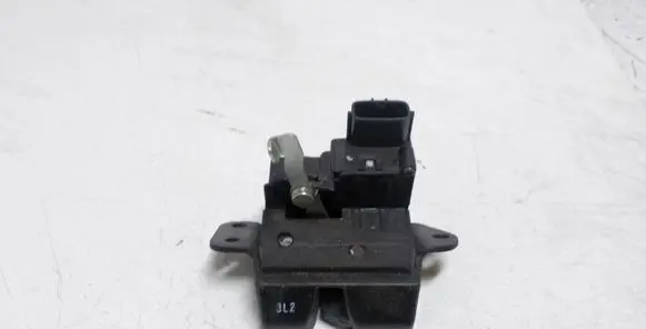 KIA Carens II Tailgate/trunk/boot lock/catch/latch