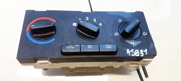 Opel Zafira A Climate control unit 90559839