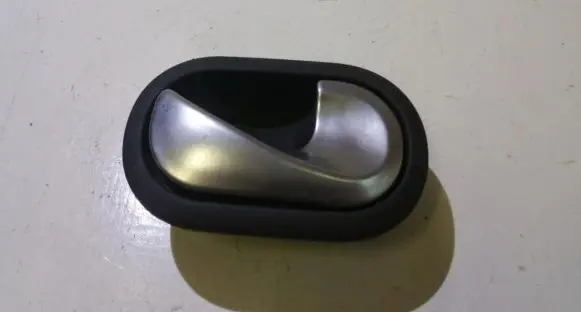 Renault Megane II Rear door interior handle 8200028486