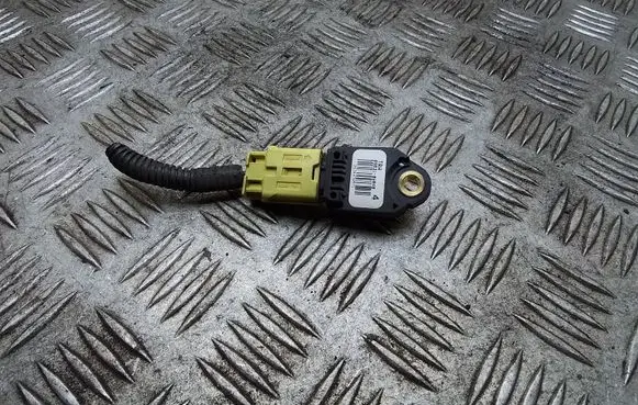 Lexus IS 220D-250-350 Airbag deployment crash/impact sensor 898310W040