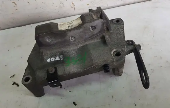 Opel Corsa D Engine mounting bracket 55199250