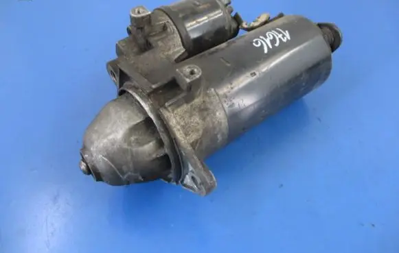 Opel Zafira A Starter motor