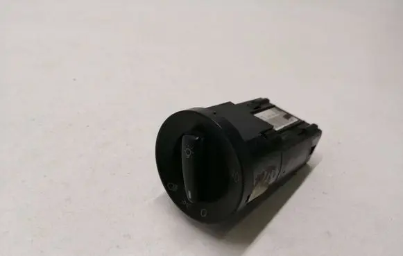 Volkswagen PASSAT B5 Light switch 1C0941531B