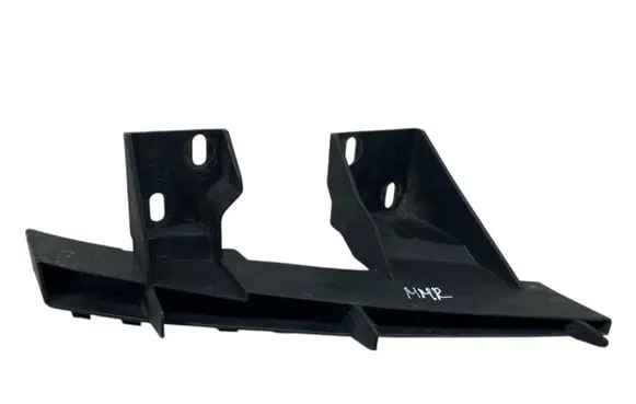 Audi Q7 4L Front bumper mounting bracket 4L0807333