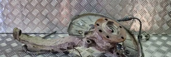 Volkswagen Touareg I Front wheel hub spindle knuckle 7L0407257A