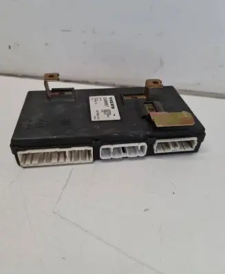 Volvo S40, V40 Comfort/convenience module 30896697 3817900210 SW30896751