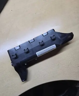 Porsche Macan (95B) Seat airbag 95B880442 308057699ALC 1607605144