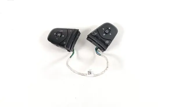 Volvo XC90 Steering wheel buttons/switches 