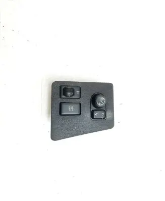 Nissan Qashqai+2 Wing mirror switch 68485JD900