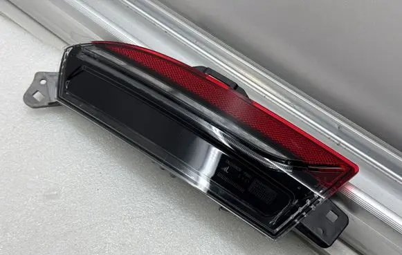 Tesla Model 3 Rear bumper light 171251300D 1712513 CN00000794A