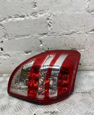 Toyota RAV 4 (XA30) Rear/tail lights