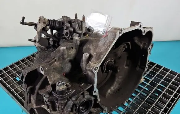 Mitsubishi Galant Manual 5 speed gearbox IMPRK1601985
