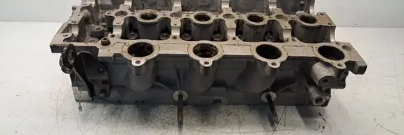 Peugeot 407 Engine head 9641752610