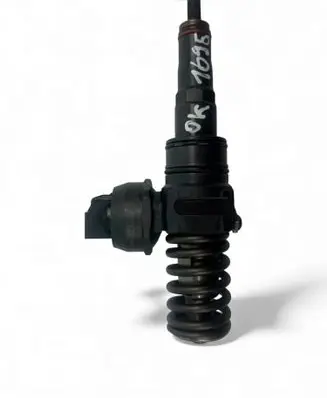 Fuel injector