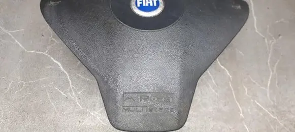 Fiat 500E Steering wheel airbag