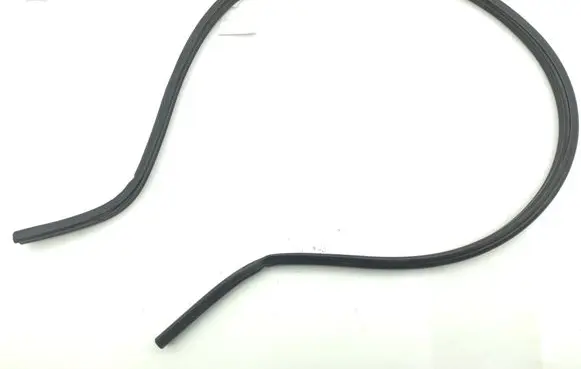 Iveco Daily 35.8 - 9 Engine compartment rubber 