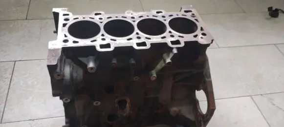 Renault Master III Engine block 11468r