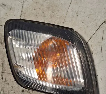 Toyota Picnic Front indicator light E130145 E13001A