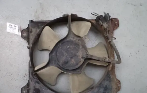 Mitsubishi Lancer Electric radiator cooling fan