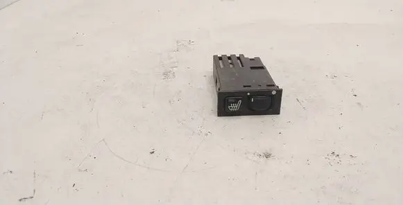 BMW 5 E39 Seat heating switch 61318352259 03055000 459500