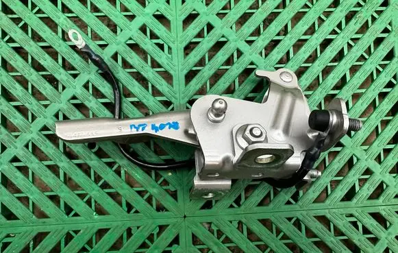 BMW M8 F91 F92 G14 G15 Tailgate/trunk/boot hinge 7417333