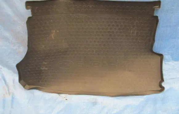 Subaru Forester SK Rubber trunk/boot mat liner J501ESJ000
