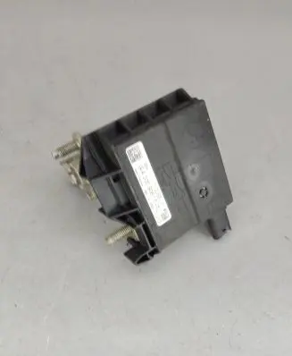 Mercedes-Benz GLC C253 Battery relay fuse A0009061505 0901180864 1110055