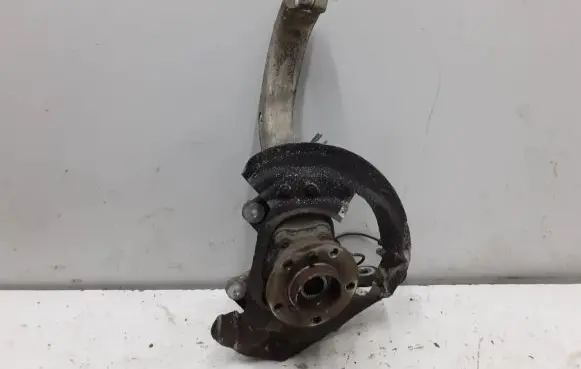 BMW X5 F15 Front wheel hub 6869870
