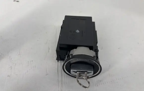 Volkswagen PASSAT B7 Ignition lock 3C0905843T 33303601 1602402675857