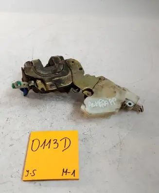 Nissan Almera N16 Front door lock 