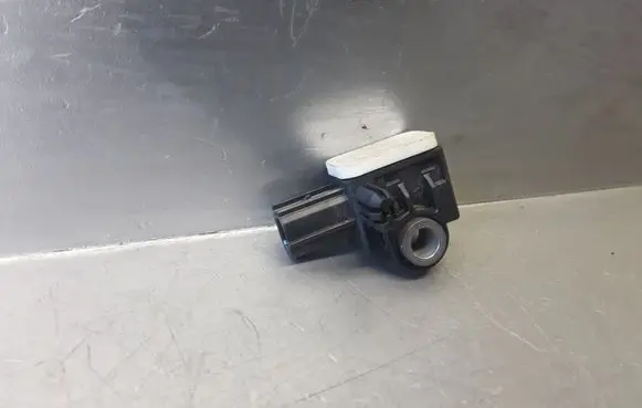 Volvo V60 Airbag deployment crash/impact sensor 31334336