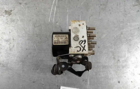 Volvo XC60 ABS Pump 30681619