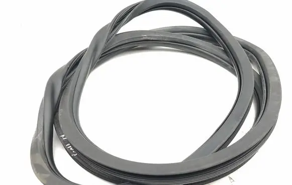 Jeep Cherokee Front door rubber seal 