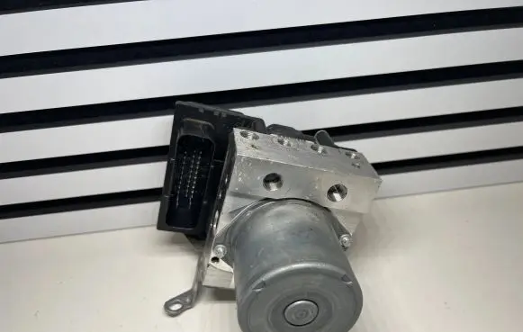 BMW X1 E84 ABS Pump 6799417 6799418