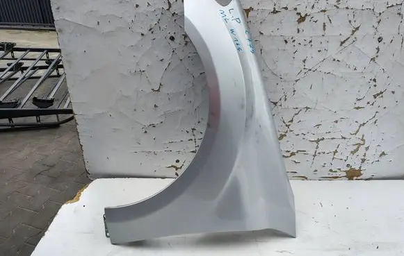 Mercedes-Benz ML W164 Fender 