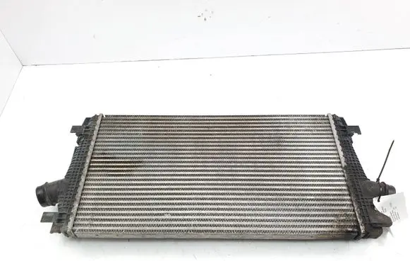 Chevrolet Cruze Intercooler radiator 13267647