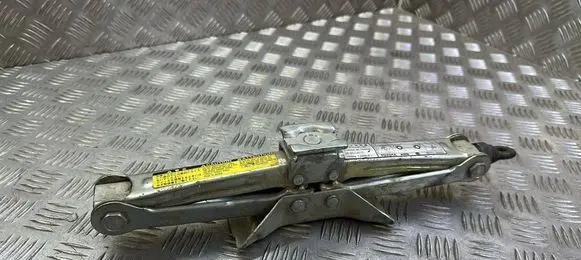 Toyota RAV 4 (XA20) Lift Jack 0911142030