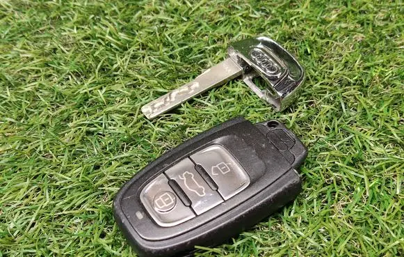 Audi A6 S6 C7 4G Ignition key/card 4G0959754J