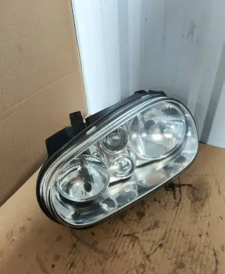 Volkswagen Golf IV Headlight/headlamp 67742019 086752