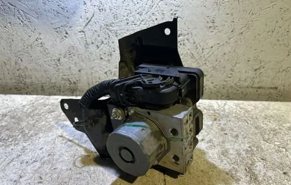 Nissan Qashqai ABS Pump 26962047660 476604EA