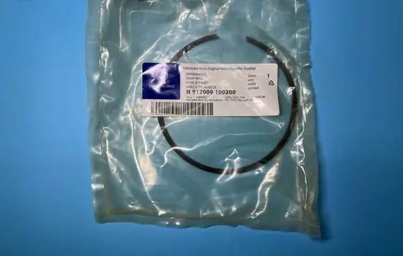 Mercedes-Benz SLC C107 Other rear suspension part N912009100200