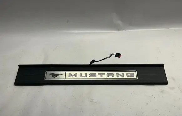 Ford Mustang VI (A) pillar trim FR3J6313222AAW