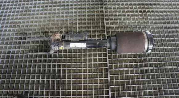 Mercedes-Benz GL X164 Front shock absorber/damper
