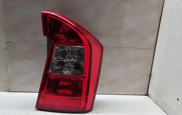 KIA Carens II Rear/tail lights 92402100