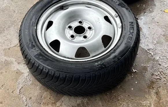 Volkswagen Multivan T5 R16 spare wheel 7H0601027B