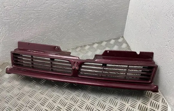 Mitsubishi Space Wagon Front bumper upper radiator grill 86350M2000