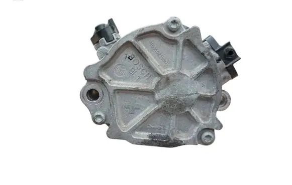 Volvo V40 Vacuum pump 9804021880
