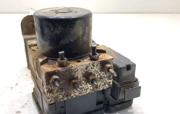 Volkswagen Transporter - Caravelle T5 ABS Pump 7H0614517B