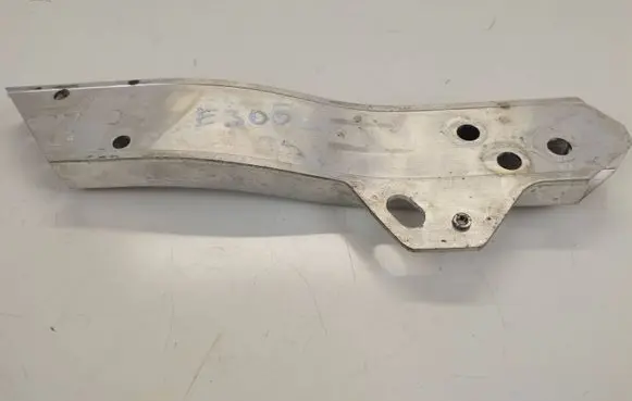 Radiator support slam panel bracket