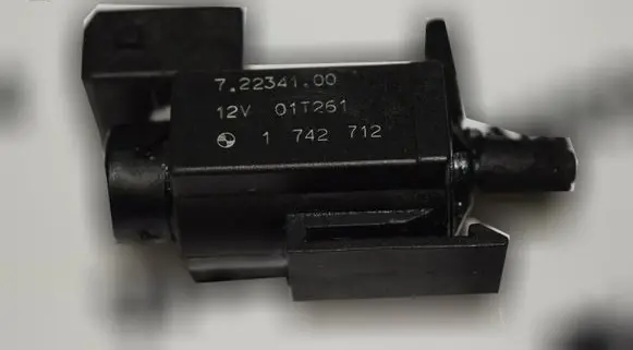 BMW 5 E39 Turbo solenoid valve 1742712